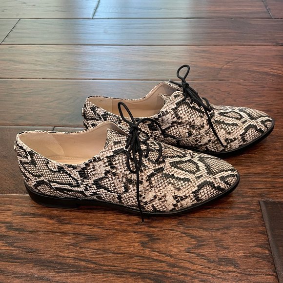 Like New Cole Haan - Modern Classics Oxford - Python Leather Print Size 5 - Picture 1 of 8